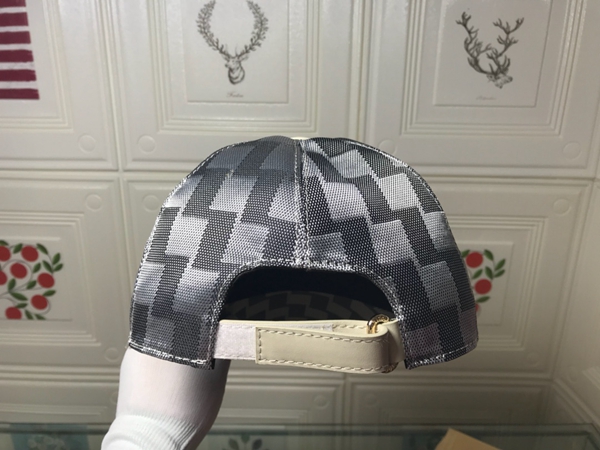 ブランド帽子側面デザイン